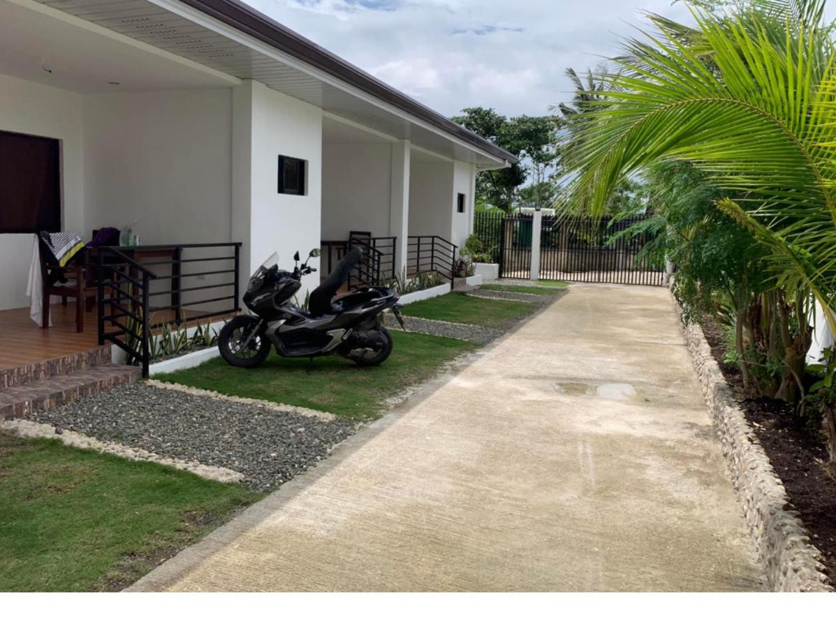 Palm Tree Lodge Moalboal Esterno foto